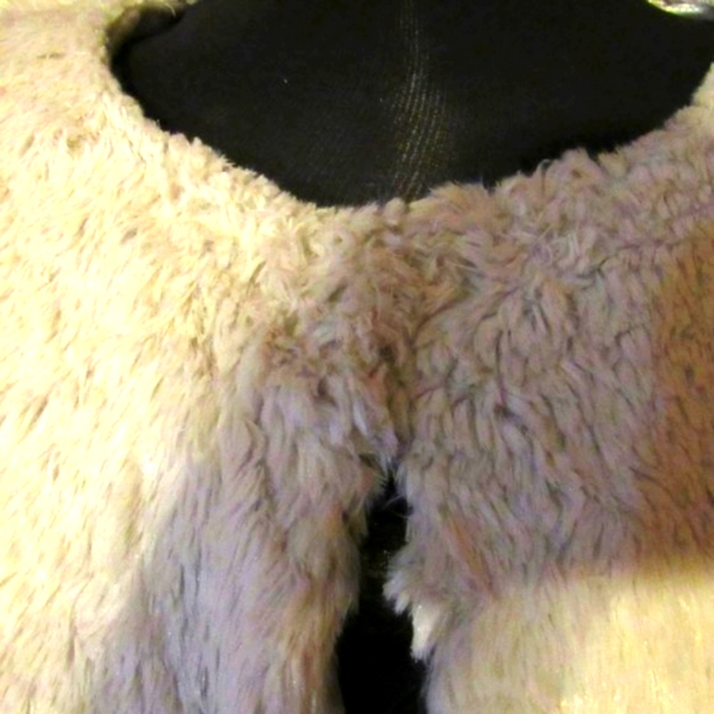 🪽 Cream Faux Fur Evening Jacket with Mocha Satin Lining - MJ - Picture 7 of 15